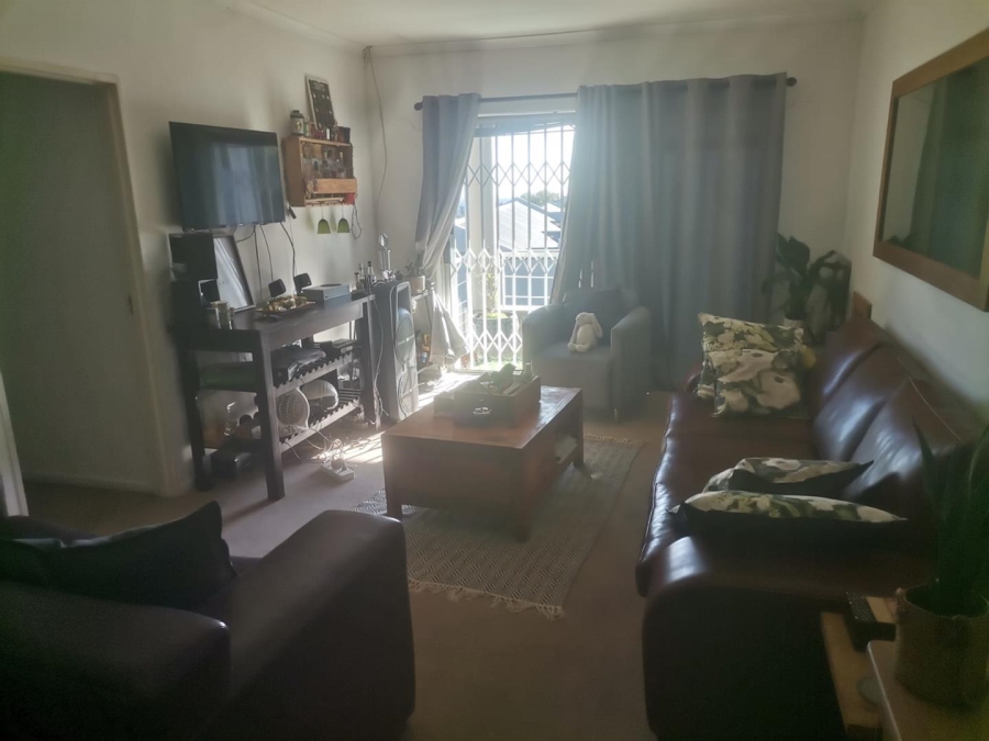 To Let 3 Bedroom Property for Rent in Loevenstein Western Cape